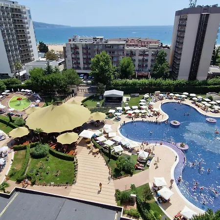 Barcelo Royal 度假村 5*