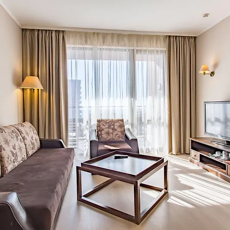 度假村 Barcelo Royal 阳光海滩