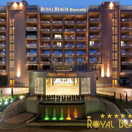 Barcelo Royal 度假村 阳光海滩