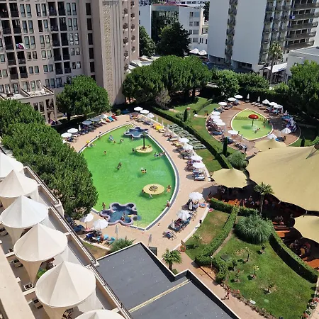 Barcelo Royal Üdülőközpont Napospart