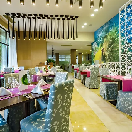 度假村 Barcelo Royal 阳光海滩