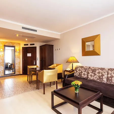 Barcelo Royal Complex