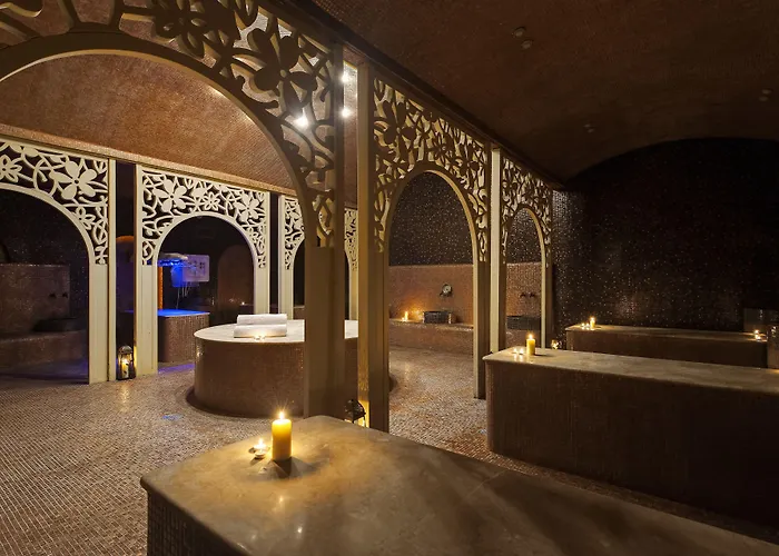 منتجع Barcelo Royal